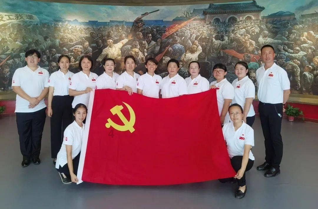 小猫钓鱼游戏龙王版有船